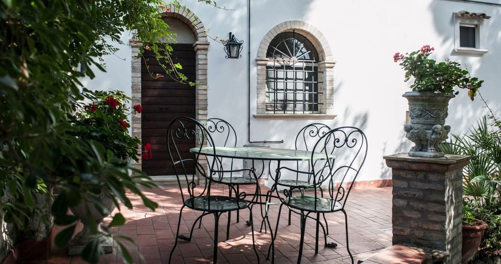 Villa Anna Savini Casa Vacanze Atri Oda fotoğraf